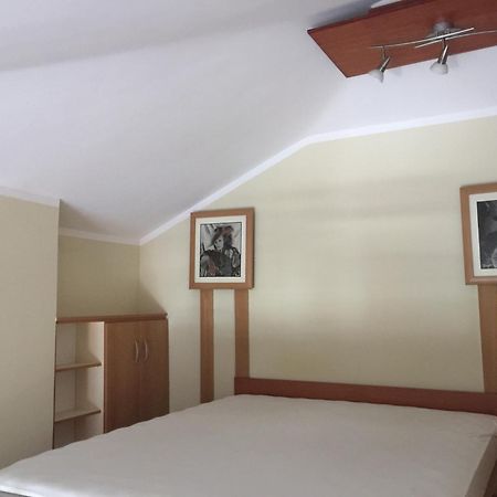 Villa Sara Guesthouse 斯韦蒂·斯特凡 客房 照片