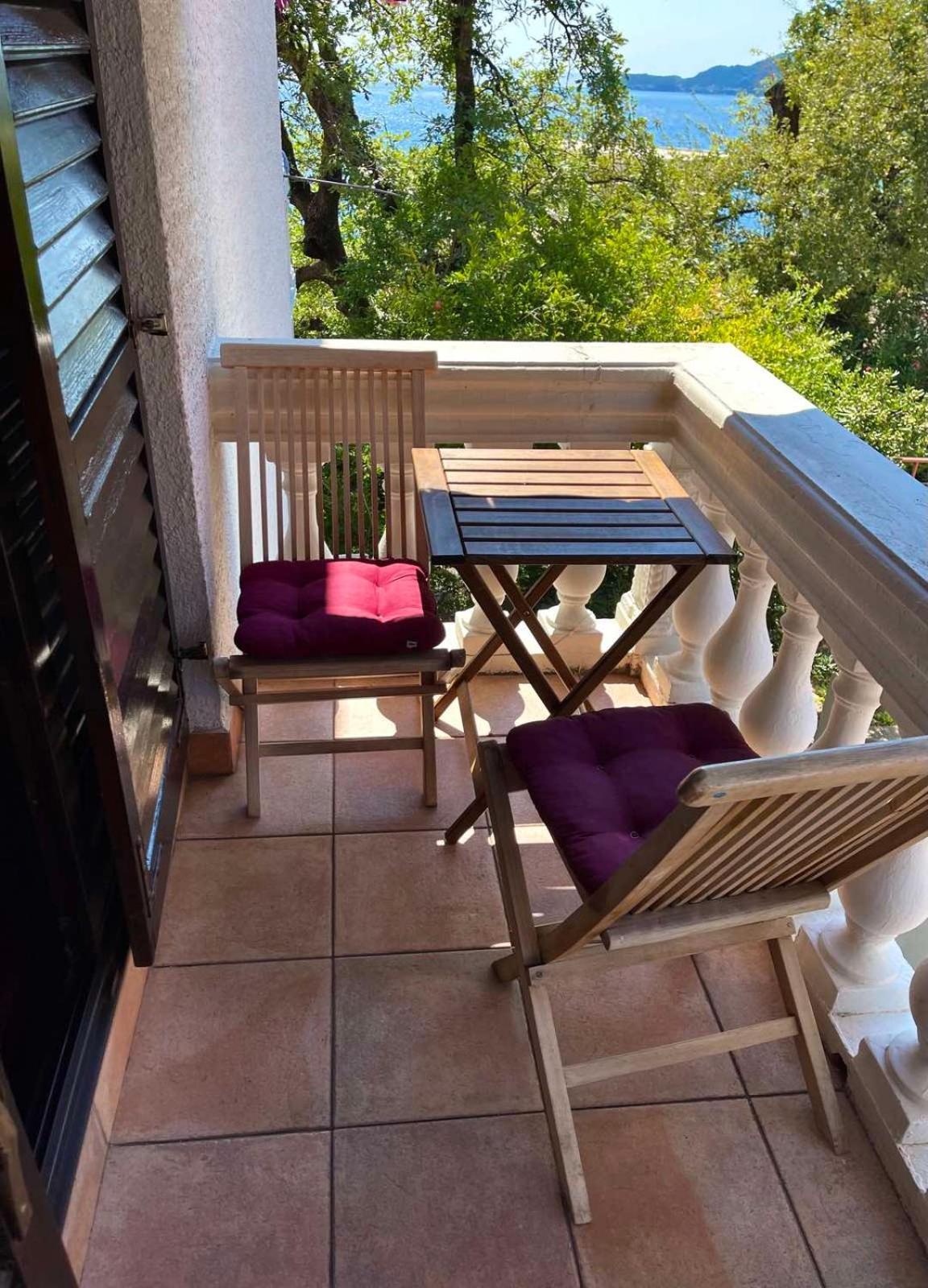 Villa Sara Guesthouse 斯韦蒂·斯特凡 客房 照片
