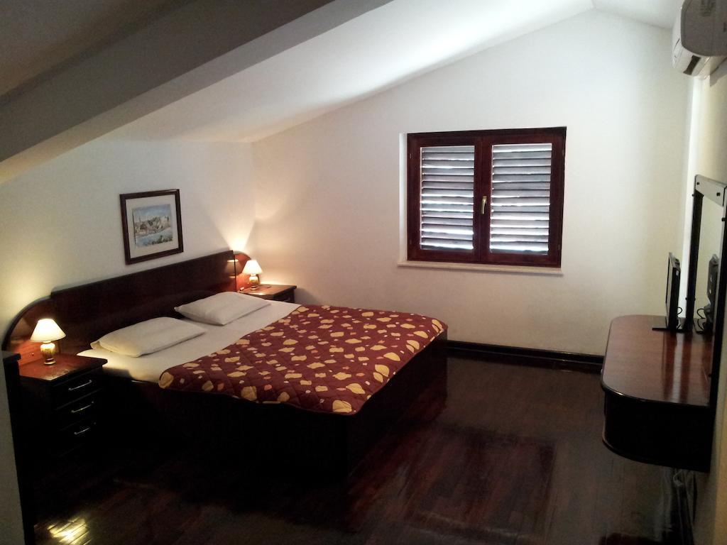 Villa Sara Guesthouse 斯韦蒂·斯特凡 客房 照片