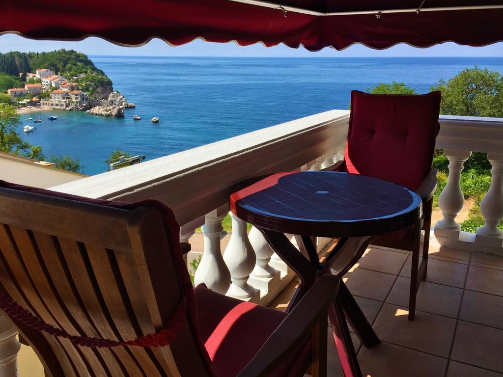 Villa Sara Guesthouse 斯韦蒂·斯特凡 外观 照片